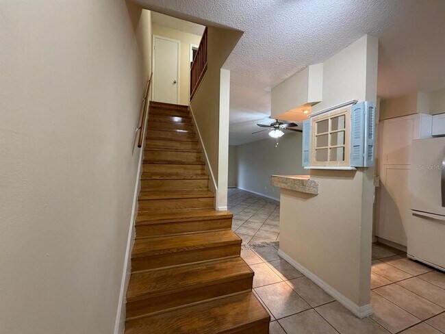Building Photo - 7501 Gallineta Ct