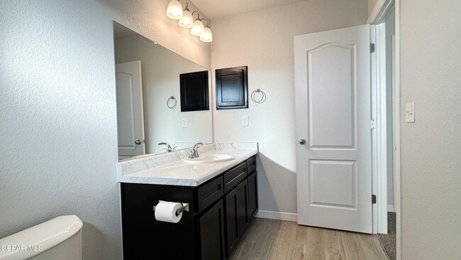 Building Photo - 1033 Candelilla St