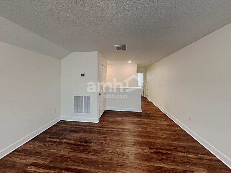 Building Photo - 3537 S Bartlett Way