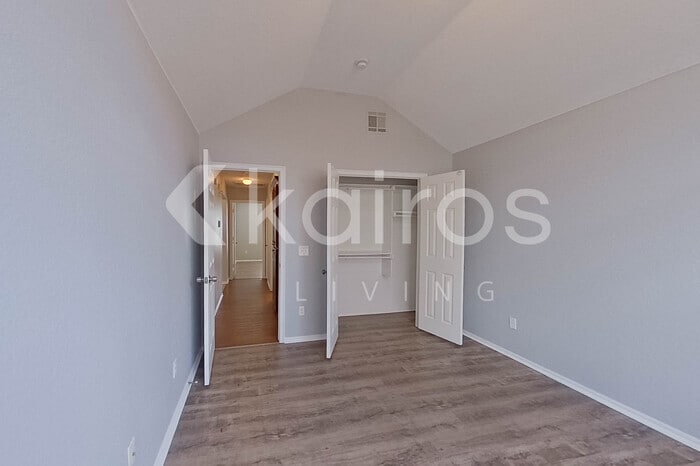 Building Photo - 704 SW 161st St