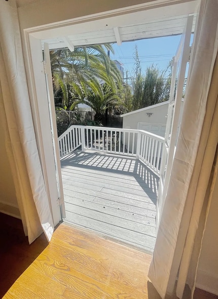 French doors from living room onto deck - 6002 Carlton Way