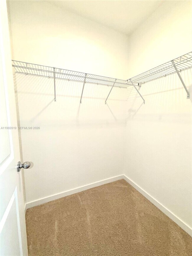 Building Photo - 359 NE 16th St