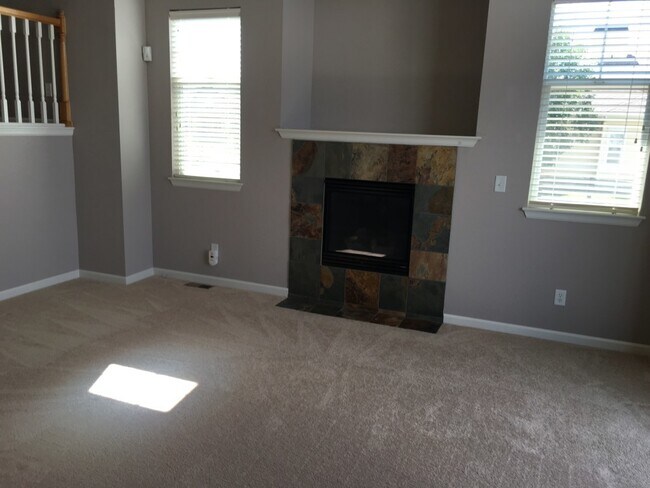 Building Photo - 4238 Riley Dr