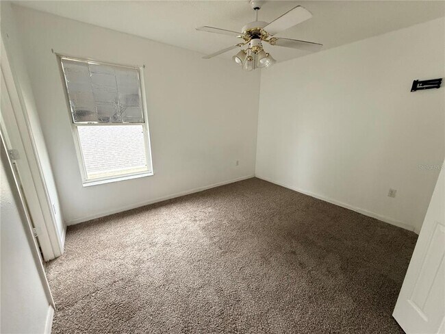 Building Photo - 2918 Blooming Alamanda Loop
