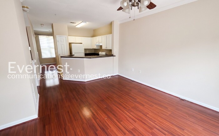 Building Photo - 21803 Flanders Ct