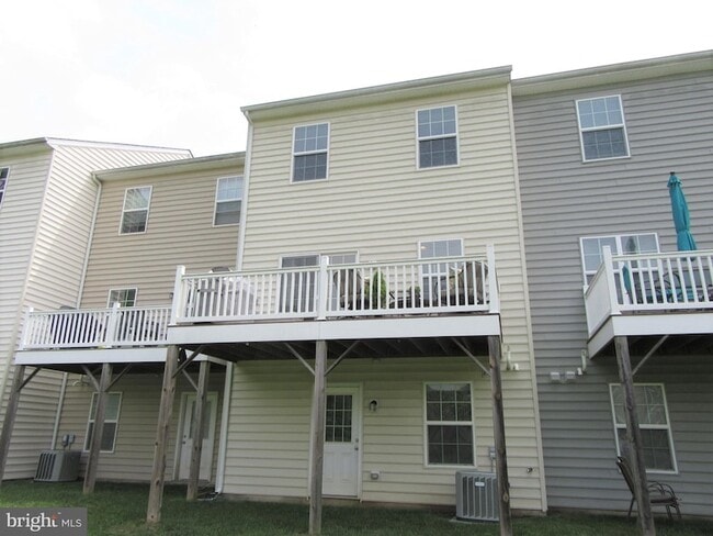 Building Photo - 524 Jacobsen Drive