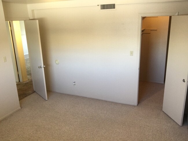 Building Photo - 2902 Airport Rd