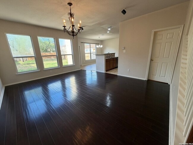 Building Photo - 1323 Pinnacle Falls