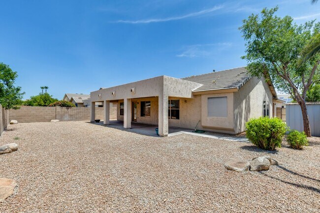 Building Photo - 19108 N 65th Ave