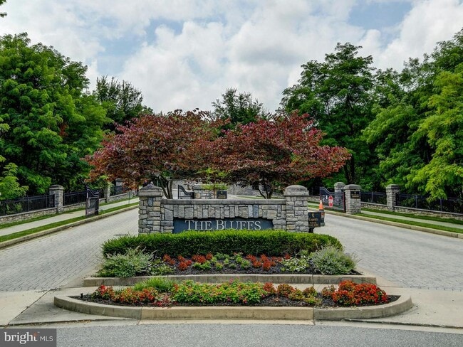 Building Photo - 3100 Stone Cliff Dr