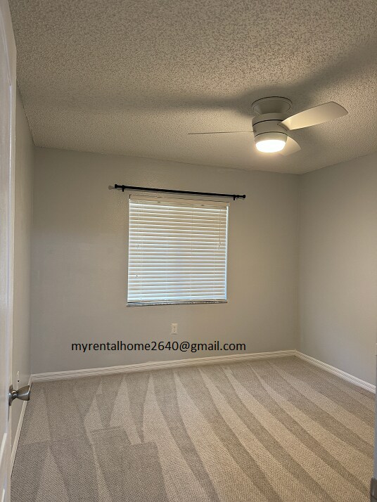 Building Photo - 90 Hidden Lake Dr