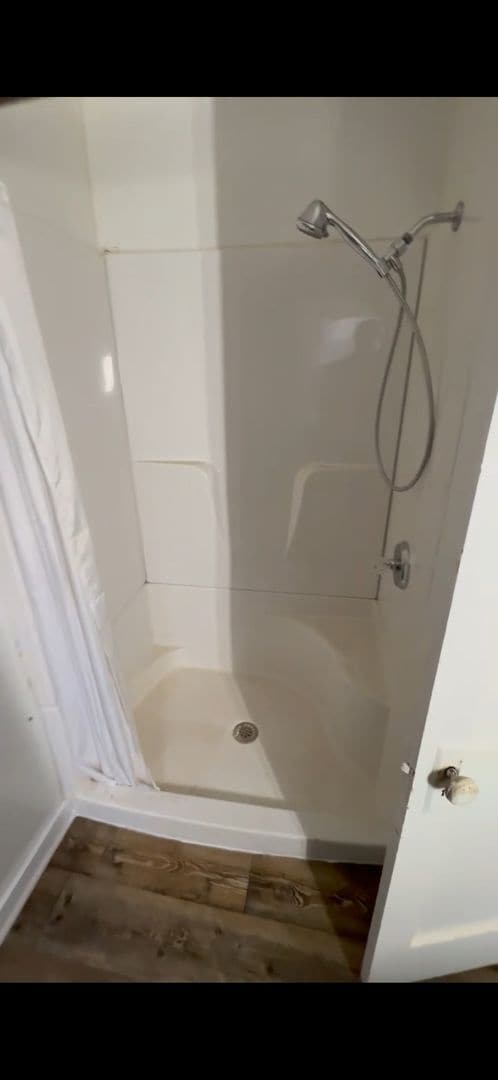 Building Photo - Coming Soon — Renovated 1 Bedroom Home in Nevada, MO!