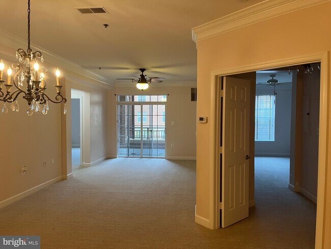 Building Photo - 10328 Sager Ave