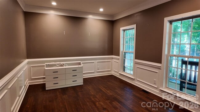 Building Photo - 410 Farm Branch Dr