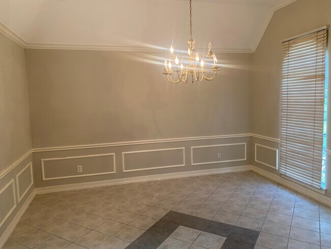 Building Photo - 2907 Stonewall Ct