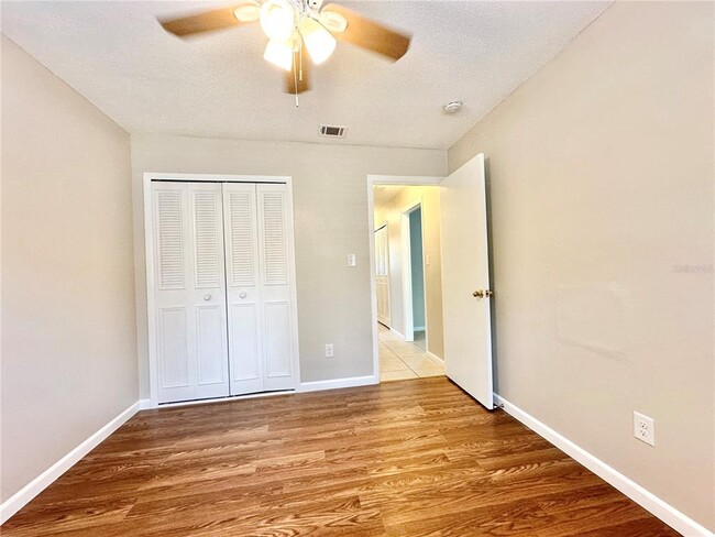 Building Photo - 132 S Bulova Dr
