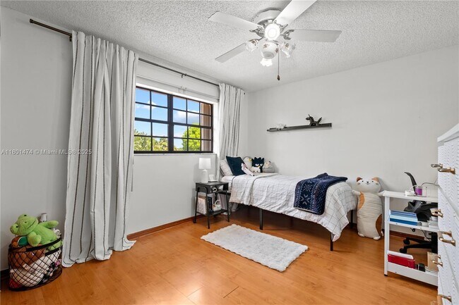 Building Photo - 4671 SW 155th Pl