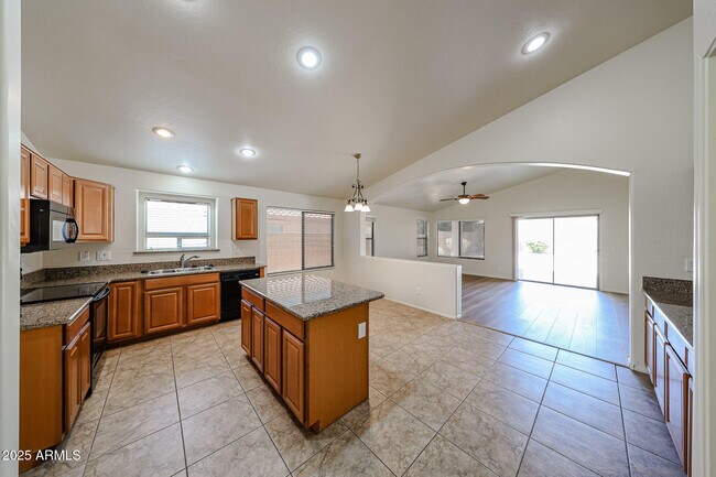 Building Photo - 13398 N 177th Dr