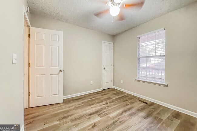 Building Photo - 90 Cottonwood Loop