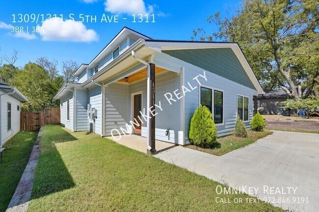 Building Photo - 1309/1311 S 5th Ave-1311