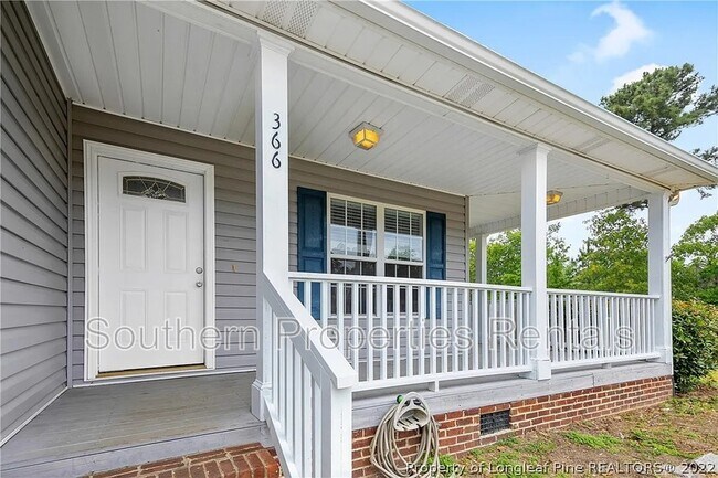 Building Photo - 366 Colonial Hills Dr