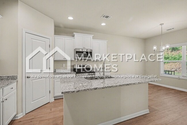 Building Photo - 254 W L Miller Dr