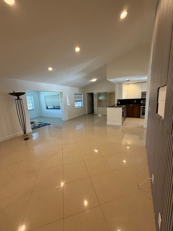 Building Photo - 19336 Carolina Cir