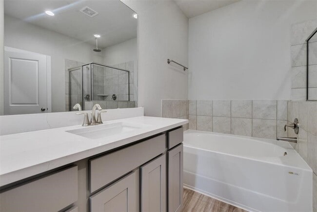 Building Photo - 7705 Rainbow Cl