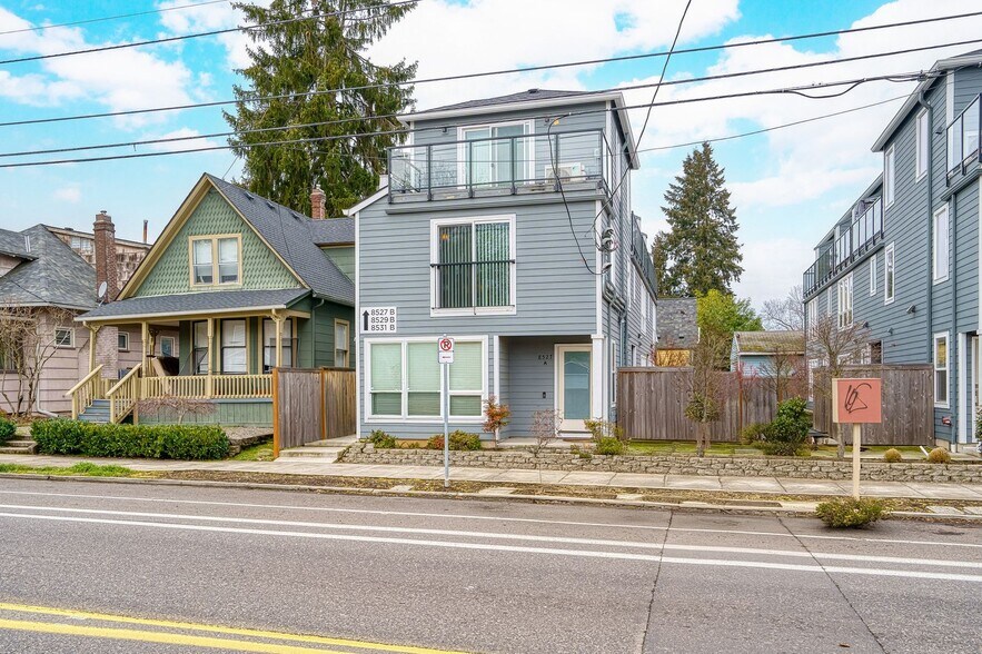 Building Photo - 8537-8537 N Saint Louis Ave