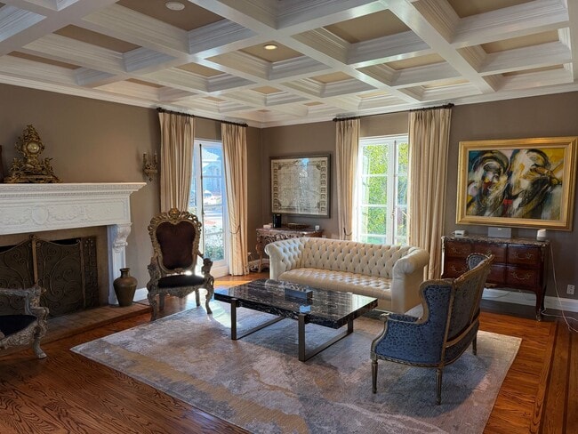 Building Photo - Elegant St. Francis Wood Residence - Available Furnished or Unfurnished