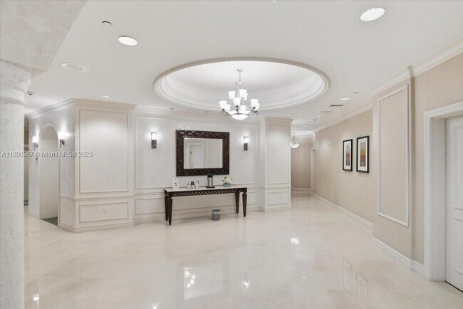 Building Photo - 20000 E Country Club Dr