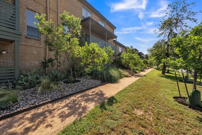 Floorplan - Oak Park Apartments