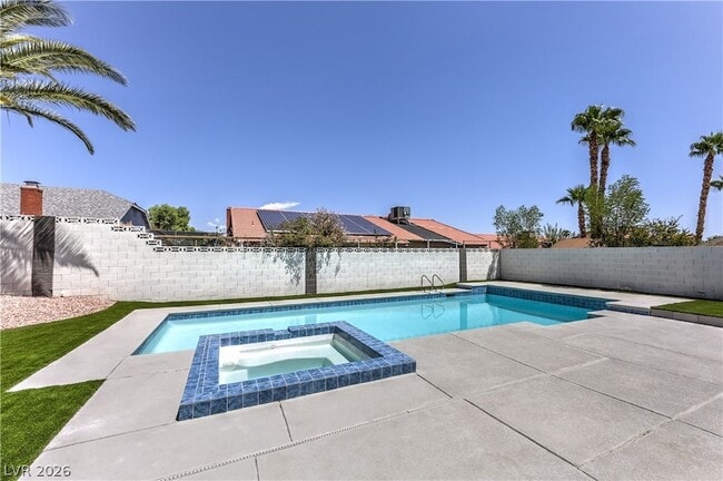 Building Photo - 6348 Vicuna Dr