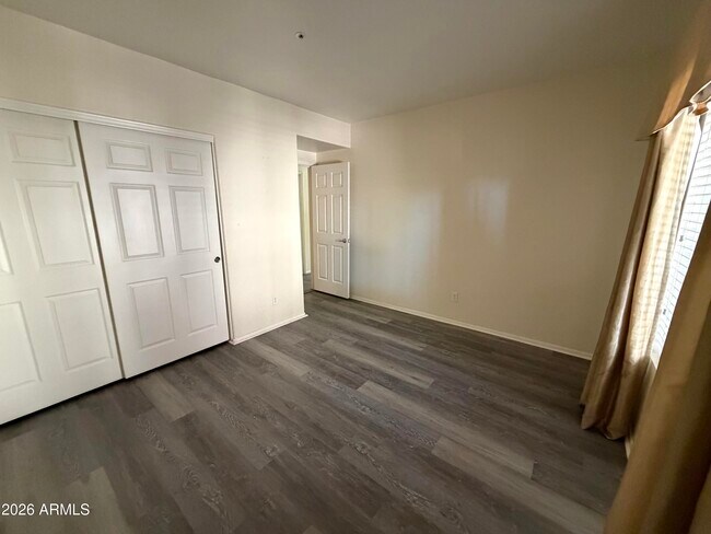 Building Photo - 7008 E Gold Dust Ave
