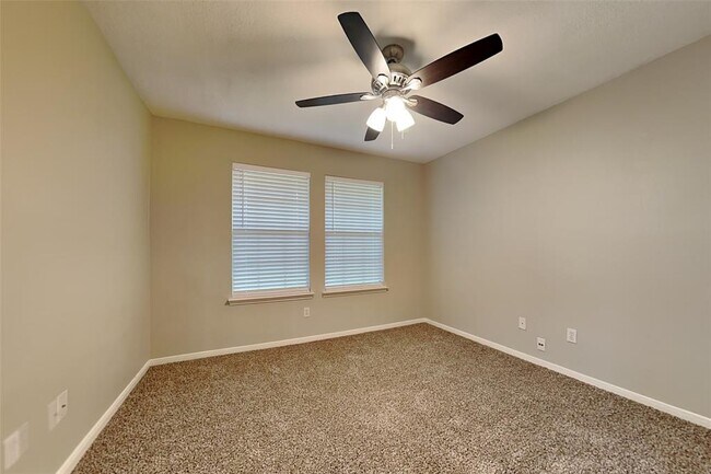 Building Photo - 24826 Baywick Dr