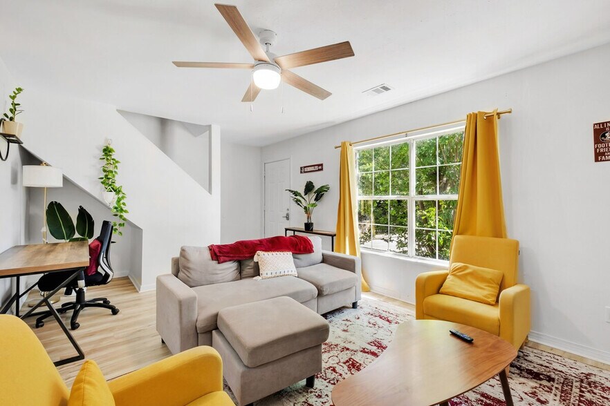 Building Photo - 1338 Nylic St