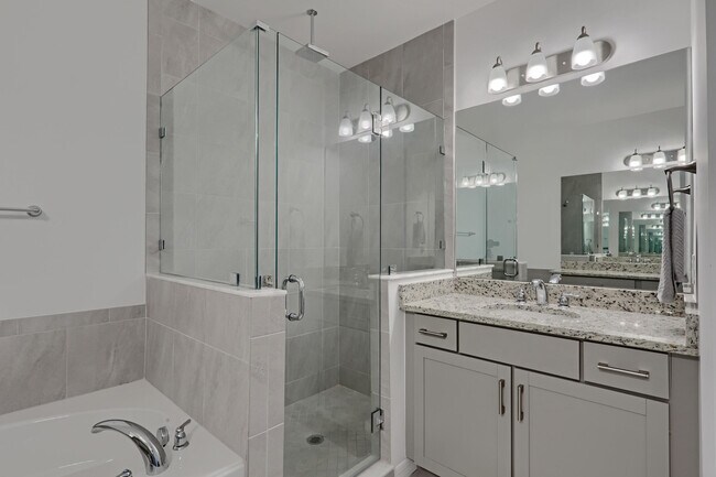 Building Photo - 12937 Trevi Isle