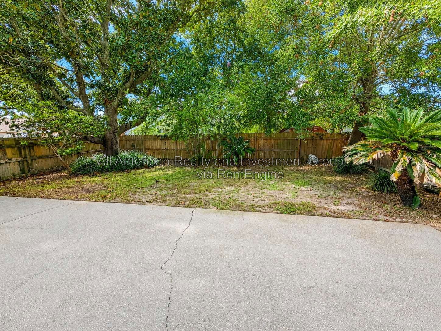 Building Photo - 507 Rush Park Cir