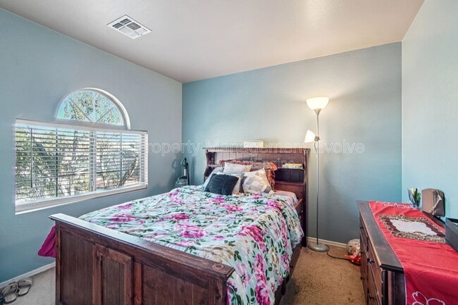 Building Photo - 12571 W Mauna Loa Ln