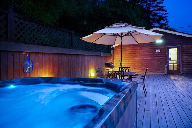 Building Photo - 72 Faulkner Rd