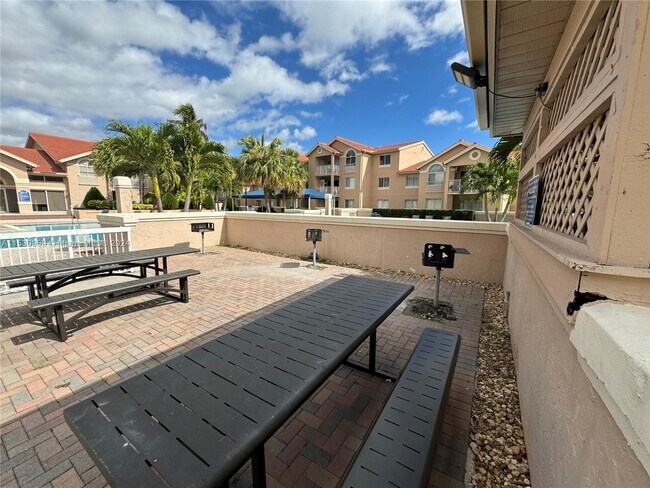 Building Photo - 15780 SW 106th Terrace