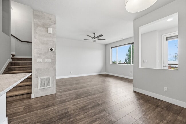 Building Photo - $2,695.45 3-bed, 2.5-bath townhome with a washer and dryer.