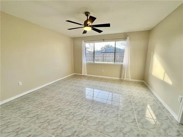 Building Photo - 107 Dixie Cir