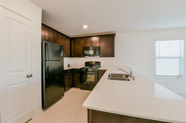 Building Photo - 340 Dry Cyn Wy