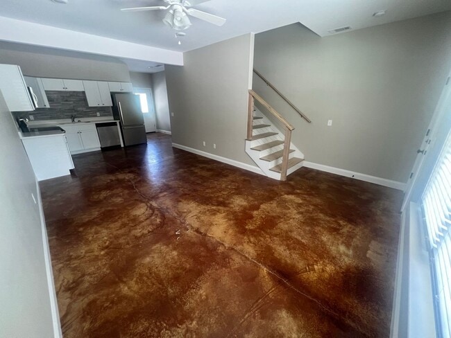 Building Photo - 309 Broad St