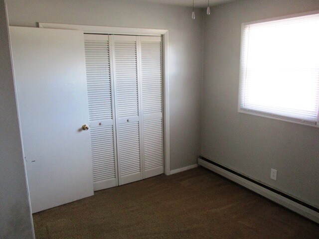 Building Photo - 202 W Shelbourne Dr