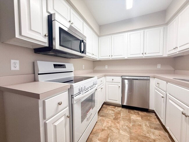 Building Photo - 42 Eastgate Cir