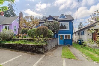 Building Photo - 3Bd/1.75Ba Seattle House