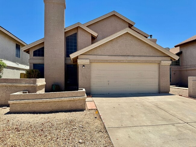 Building Photo - Two Story 3 Bedroom/2.5 Bath Home. Clean & Ready for Immediate Move-in!