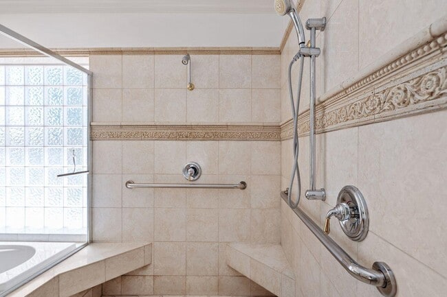 Building Photo - 50665 Spyglass Hill Dr